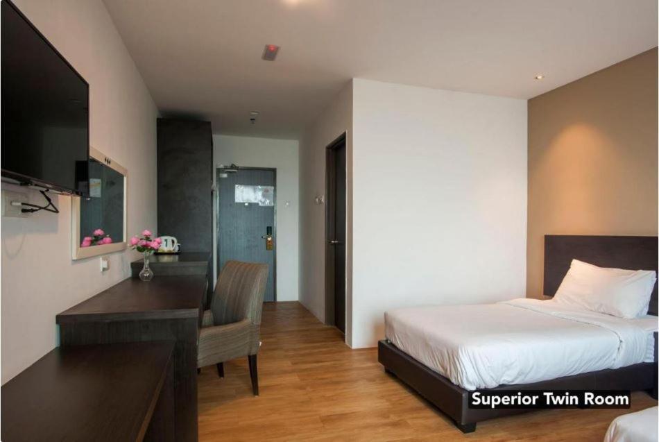 Summit Signature Hotel Oug Kuala Lumpur Extérieur photo